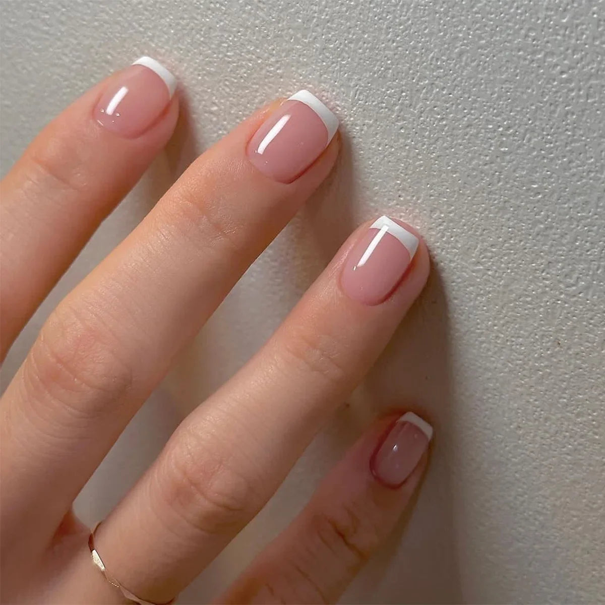 Charming Bow French Ballet Press-On Nails